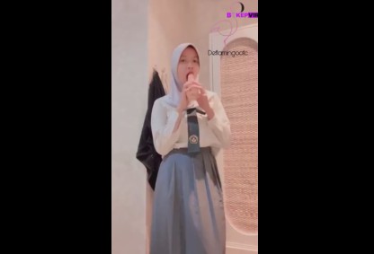 Indonesia Viral Tarikan Napasmu Yang Berat Tepat Di Samping Daun Telingaku Only Here